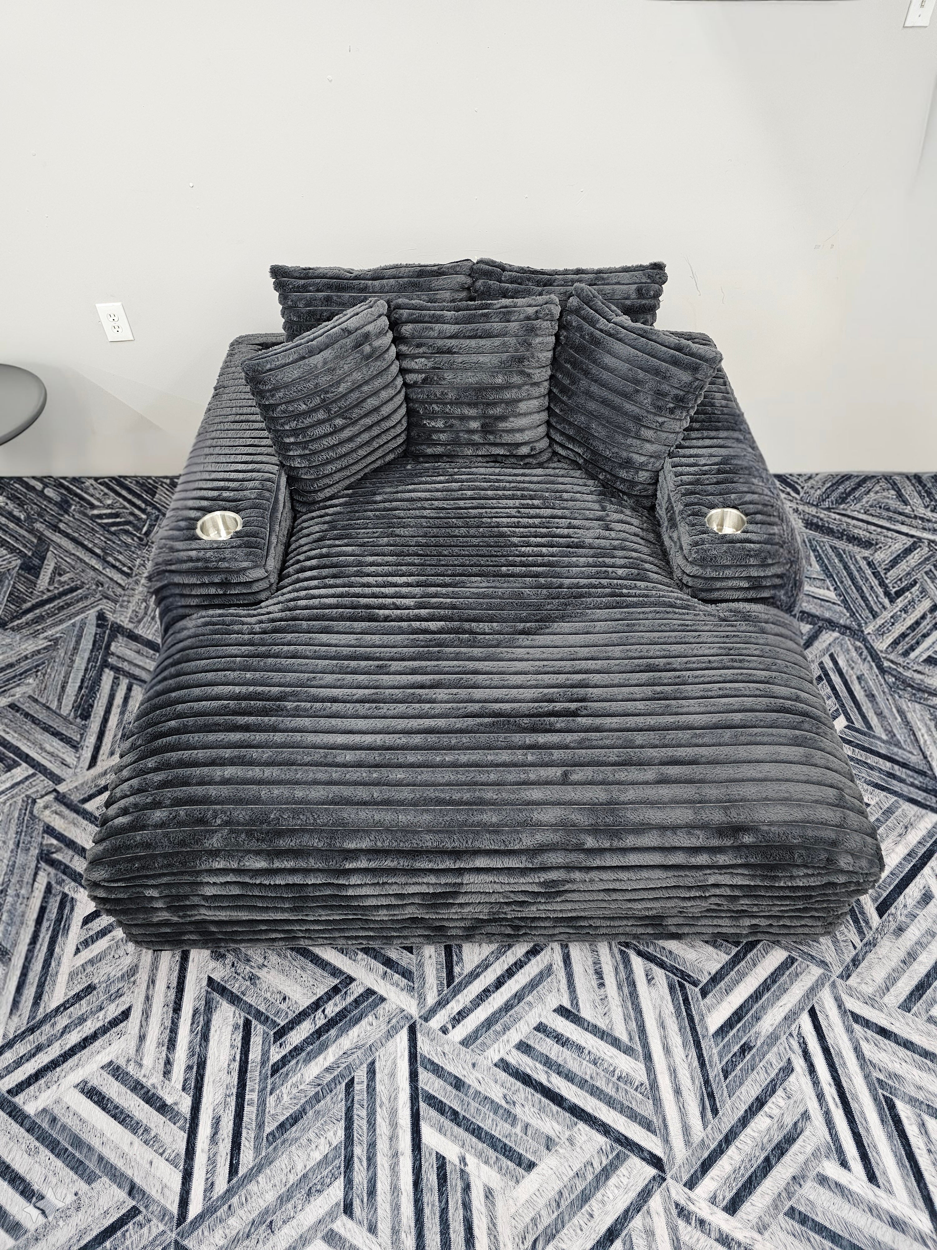 Cozy Cuddler Lounge Chaise - Dream Decor