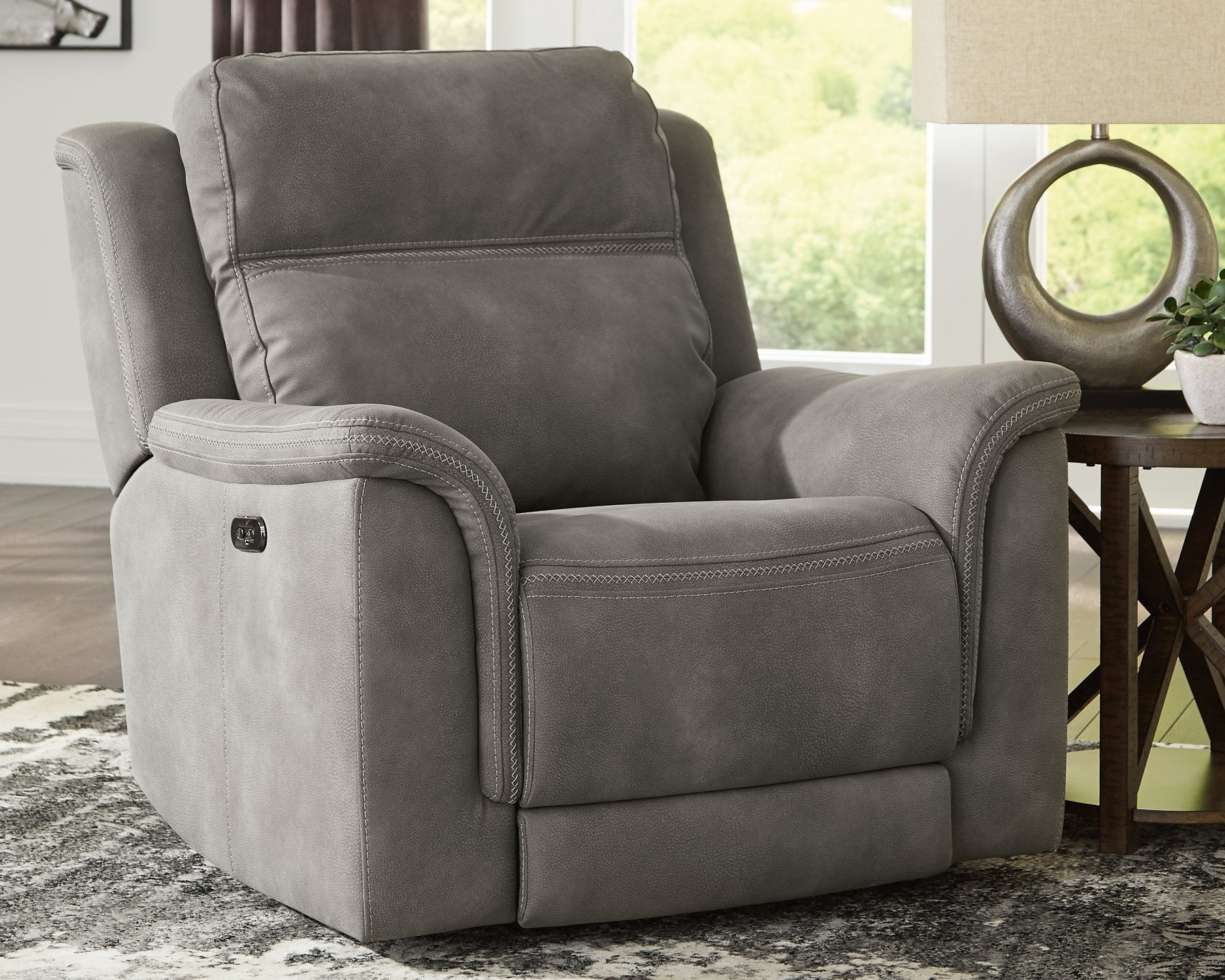 Next-Gen DuraPella Oversized Power Recliner