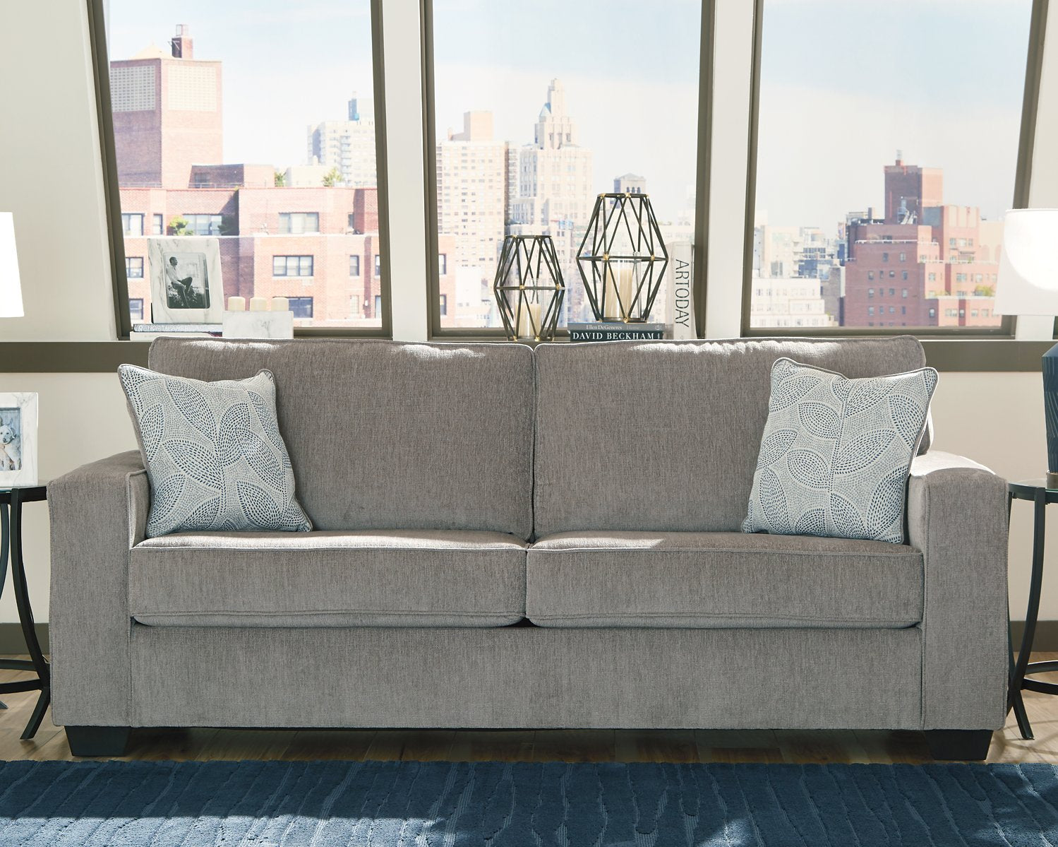 Altari Sofa - Dream Decor
