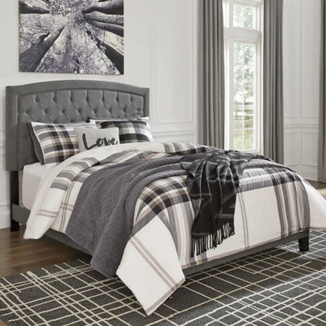 Adelloni Upholstered Button Tufted Bed - Dream Decor