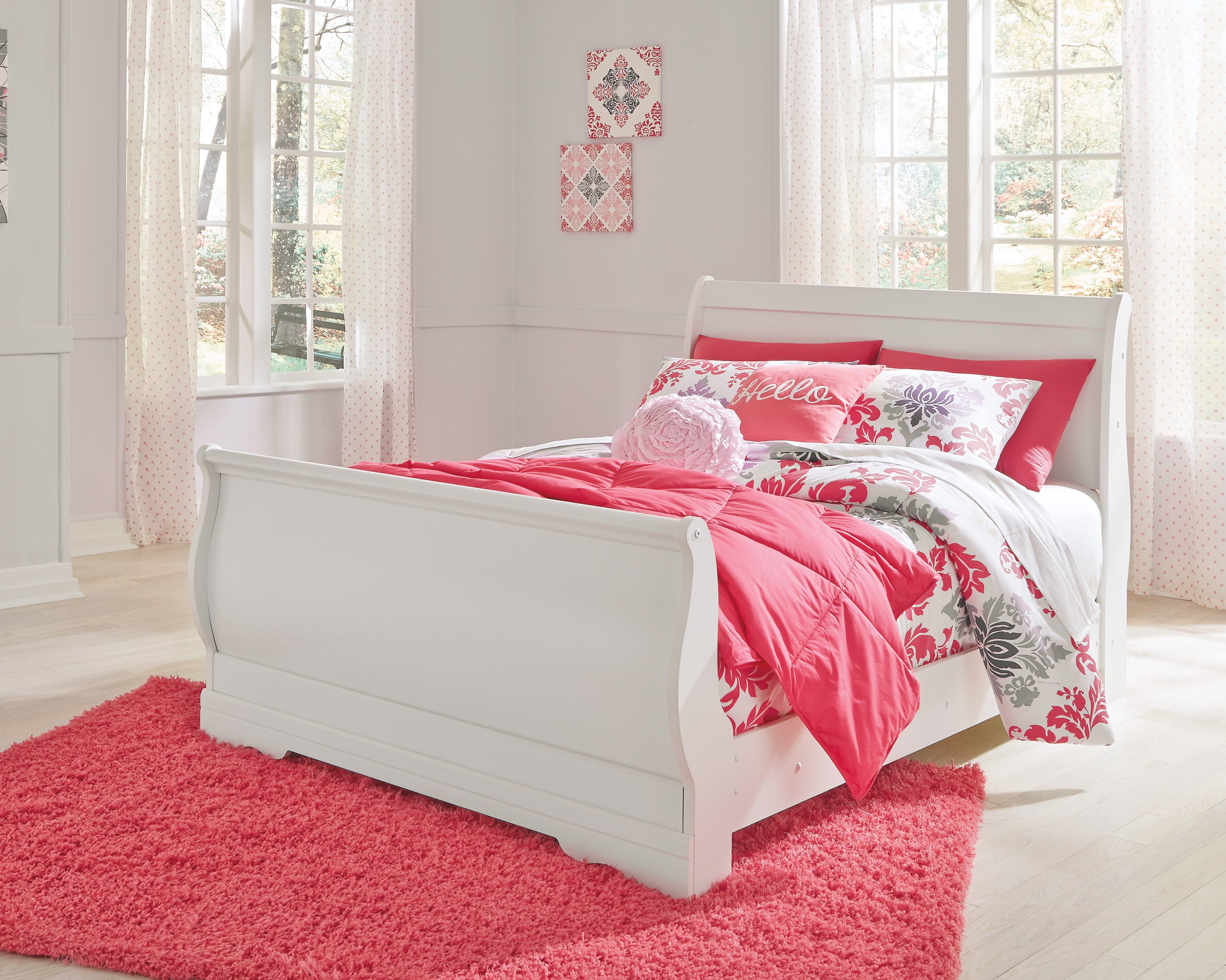 Anarasia Panel Bed