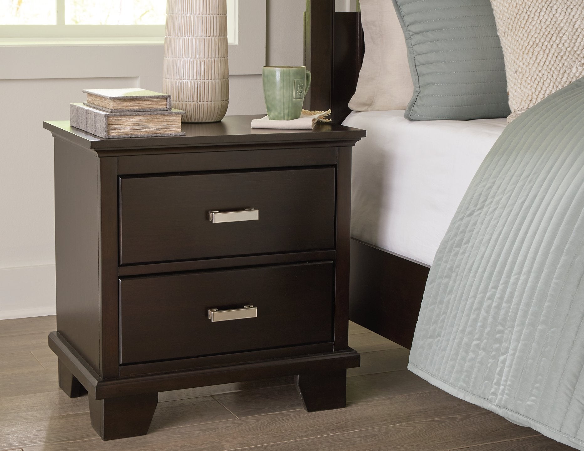Covetown Nightstand - Dream Decor