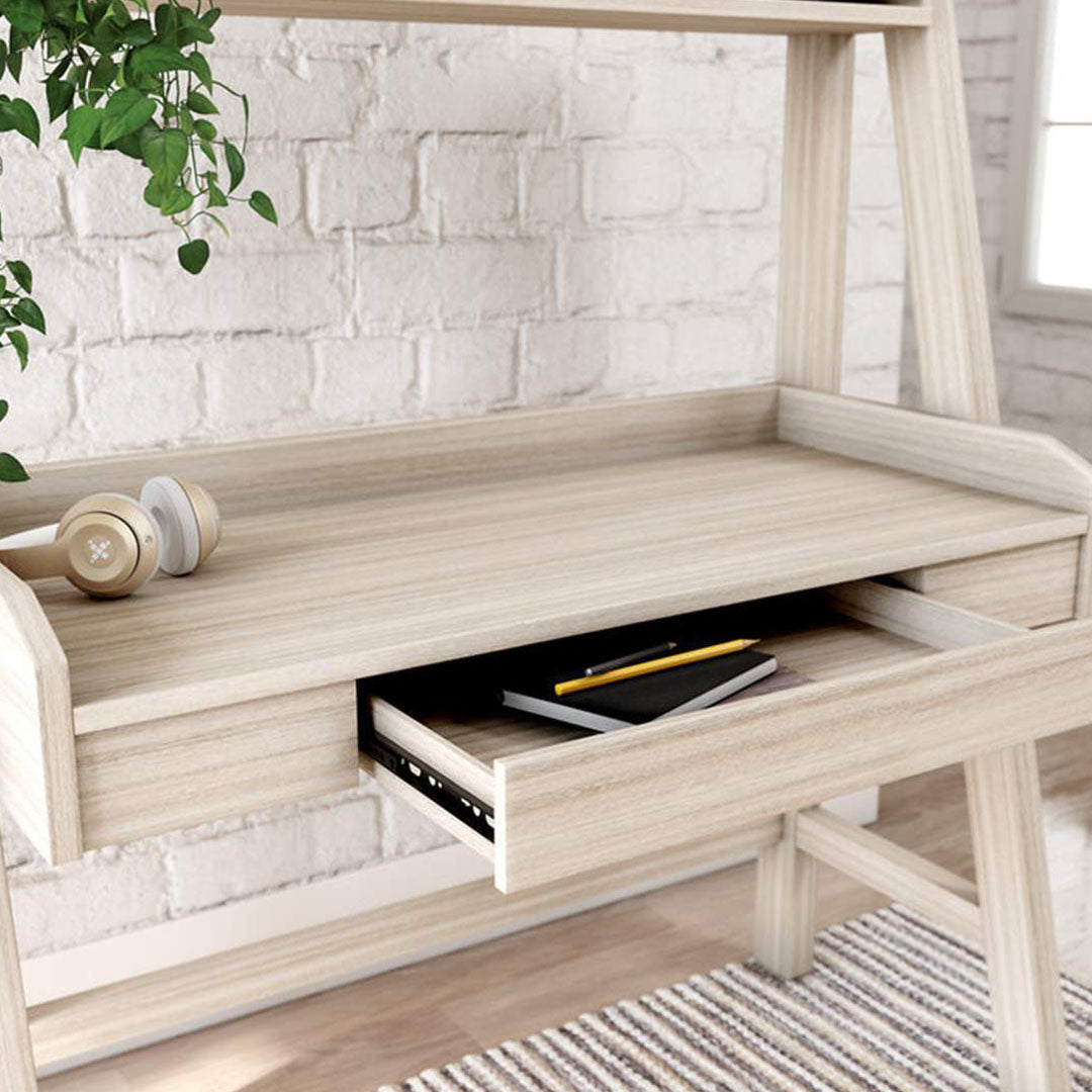 Blariden Desk with Hutch