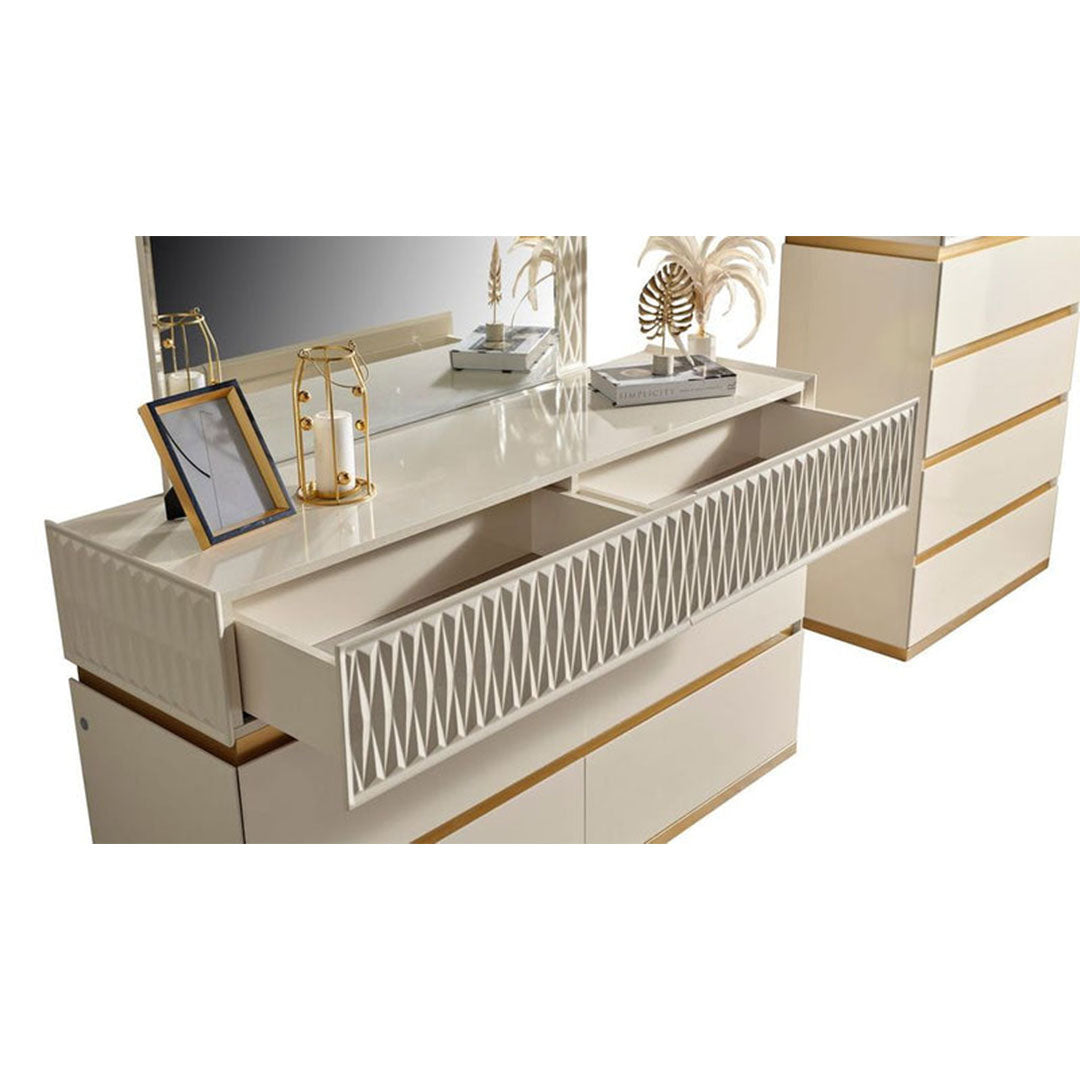 Delfano Upholstered Bedroom - Dream Decor