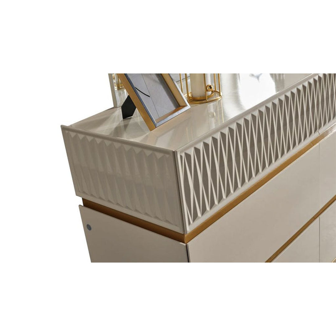 Delfano Upholstered Bedroom - Dream Decor