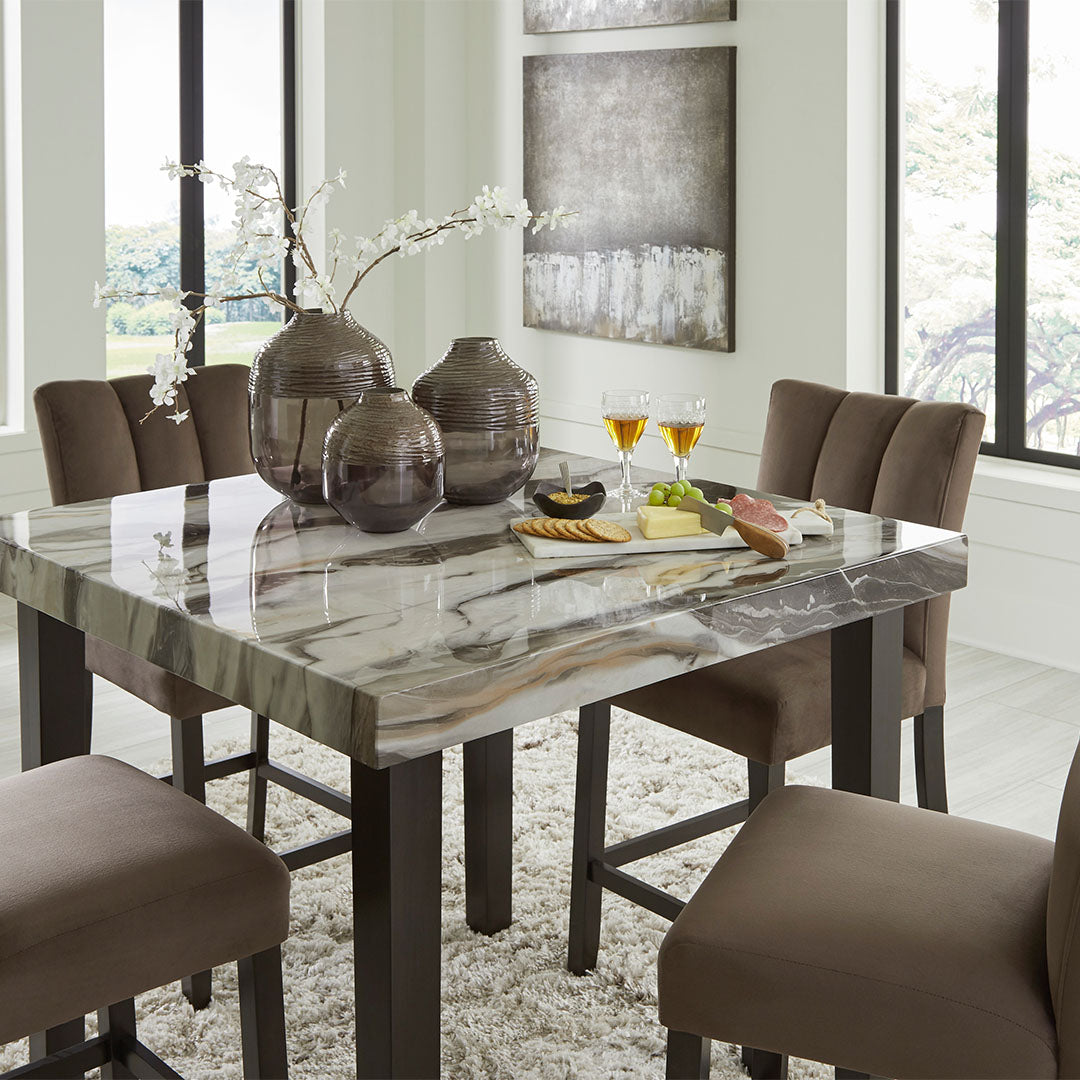 Jeshina Dining Table