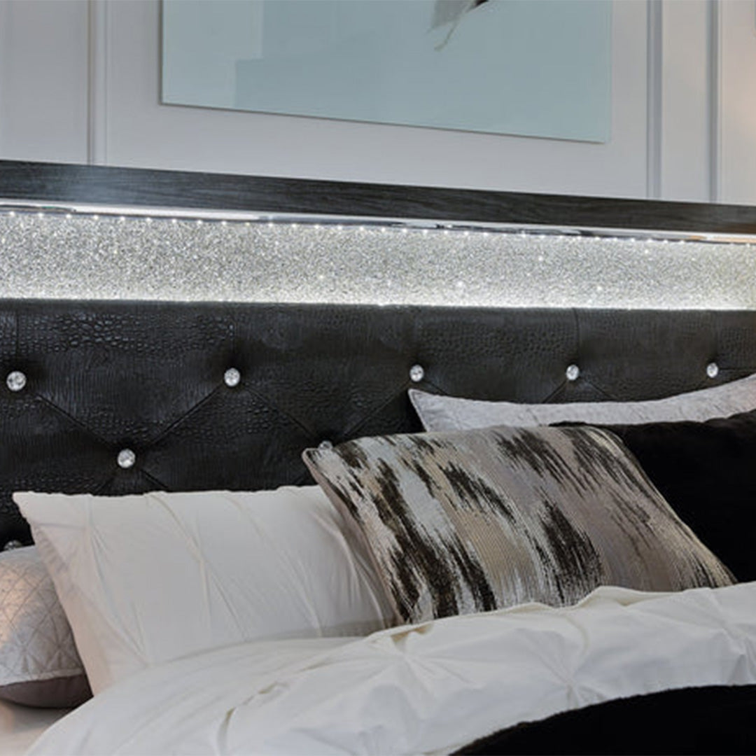 Kaydell Glam Upholstered Bedroom Set