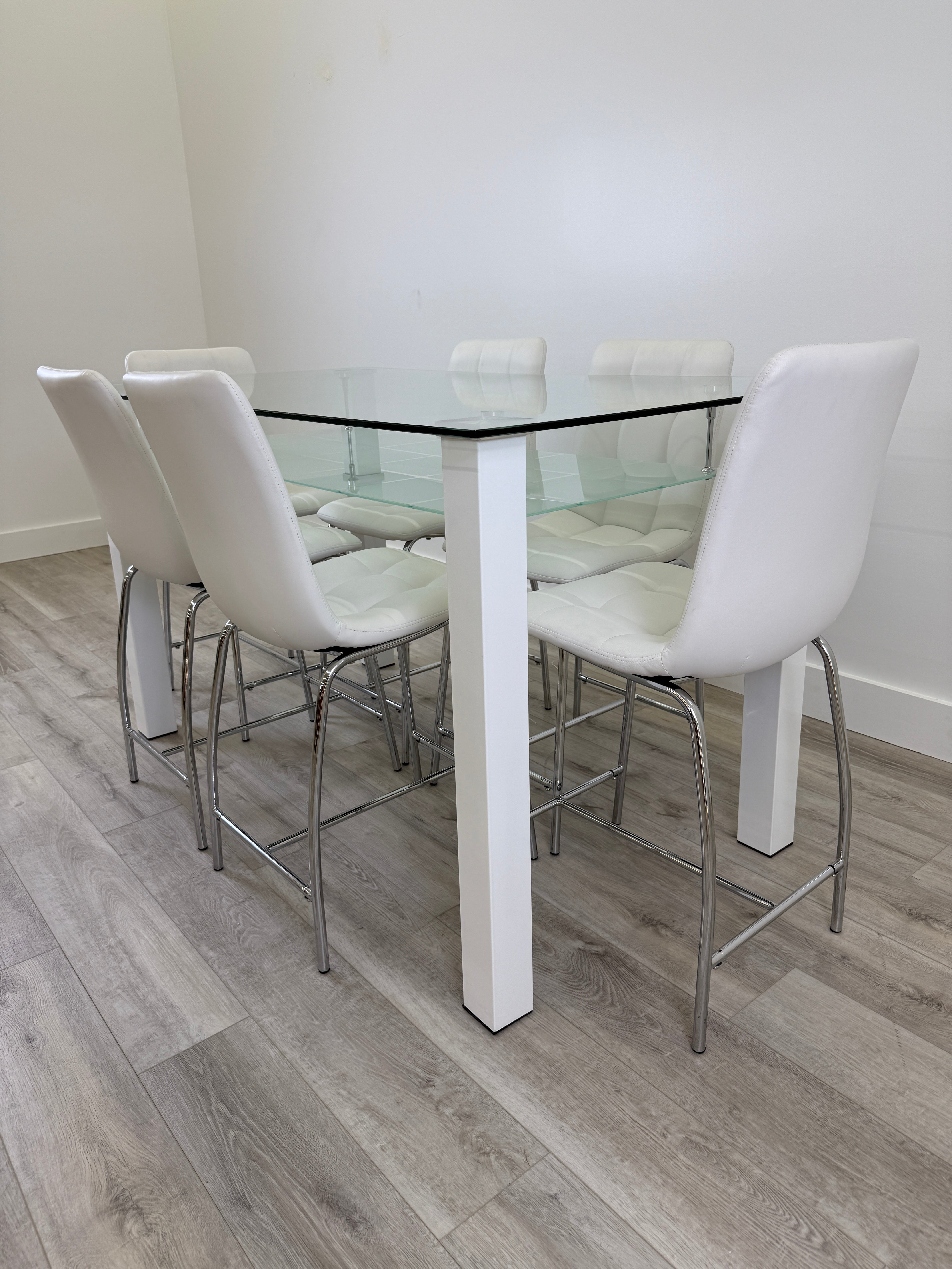 Napa Dining Room - Dream Decor