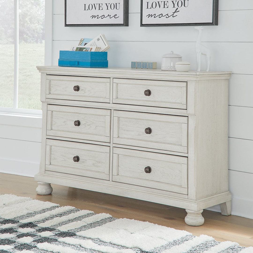 Robbinsdale Dresser - Dream Decor