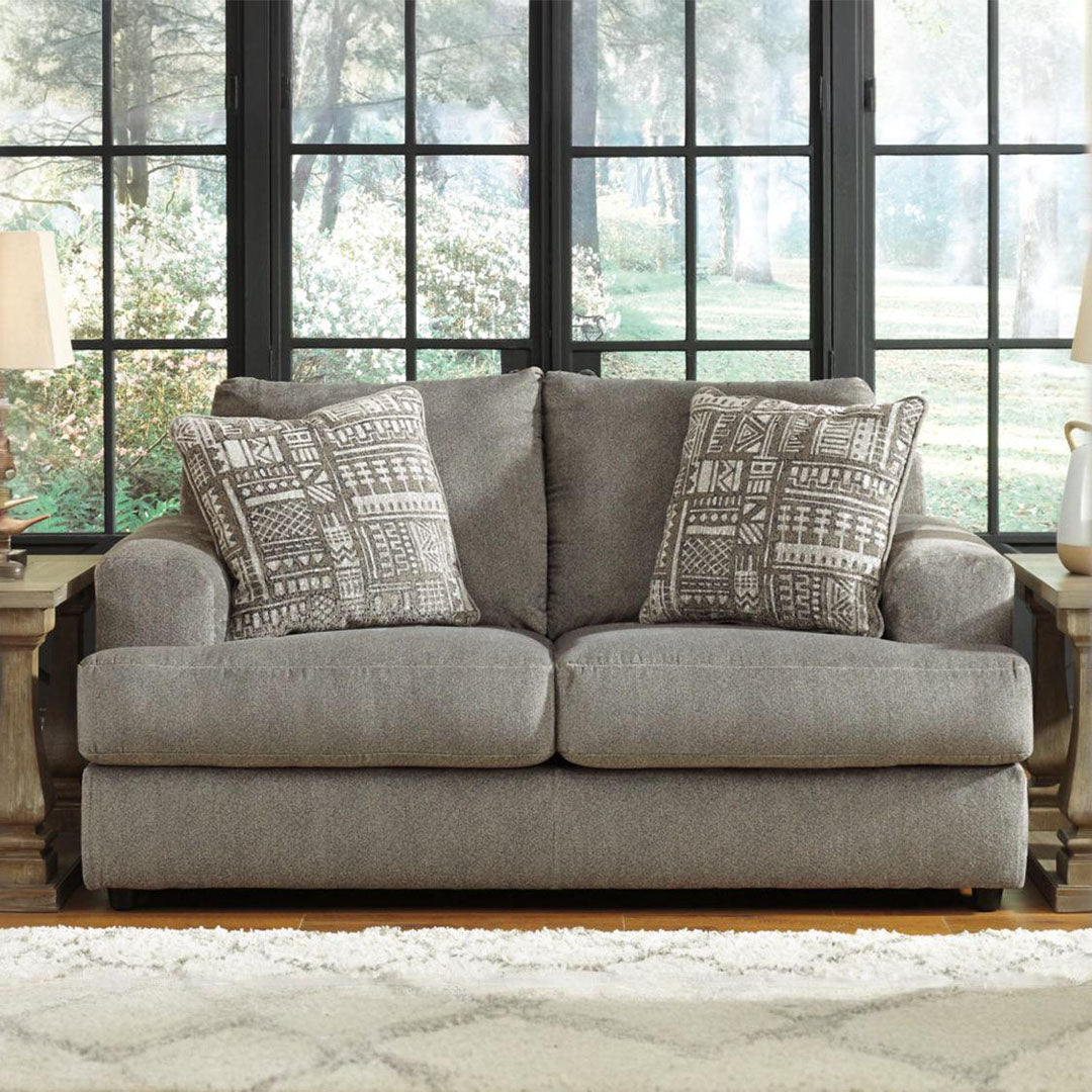 Soletren Loveseat