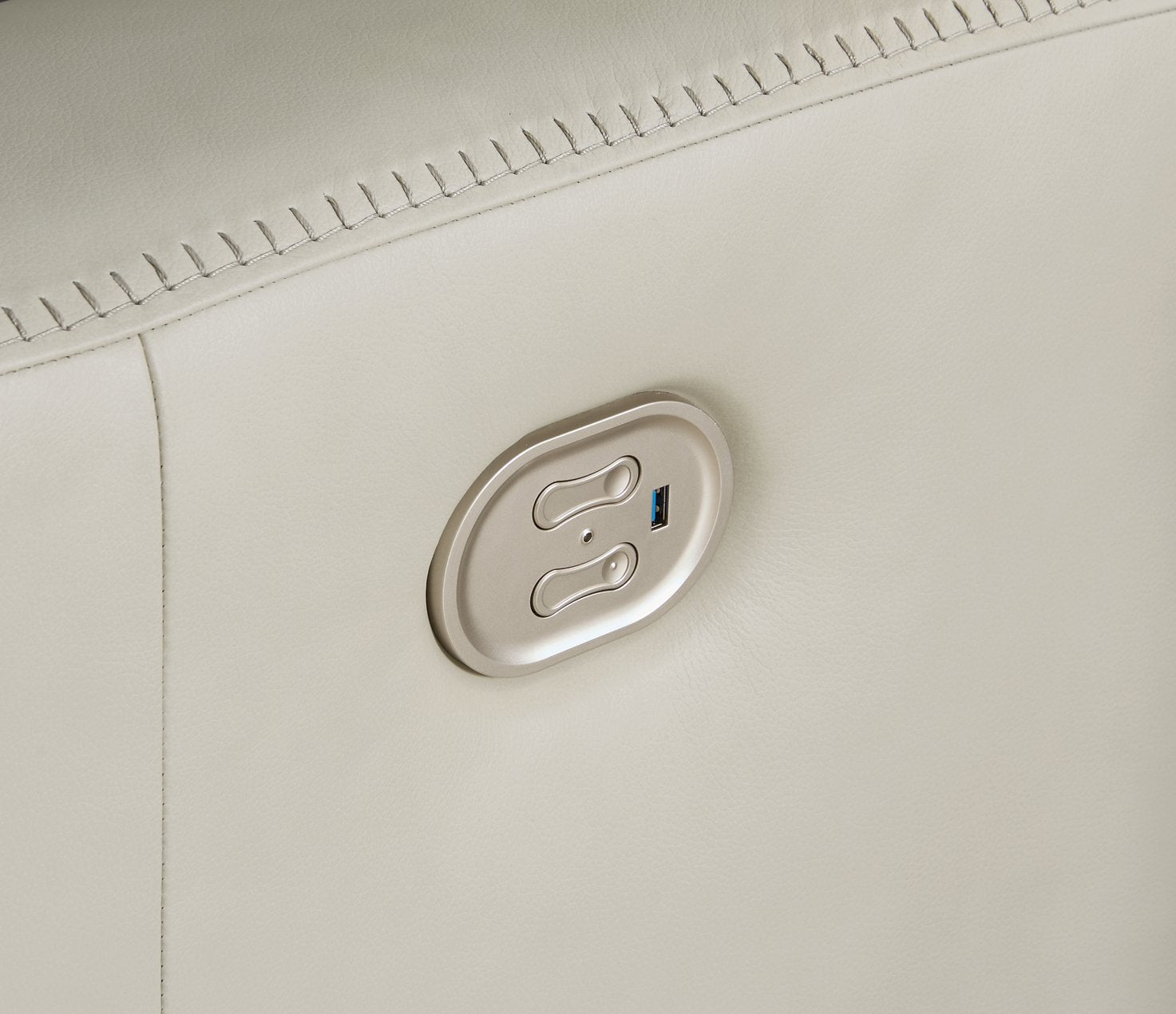 Mindanao Power Reclining Loveseat with Console - Dream Decor