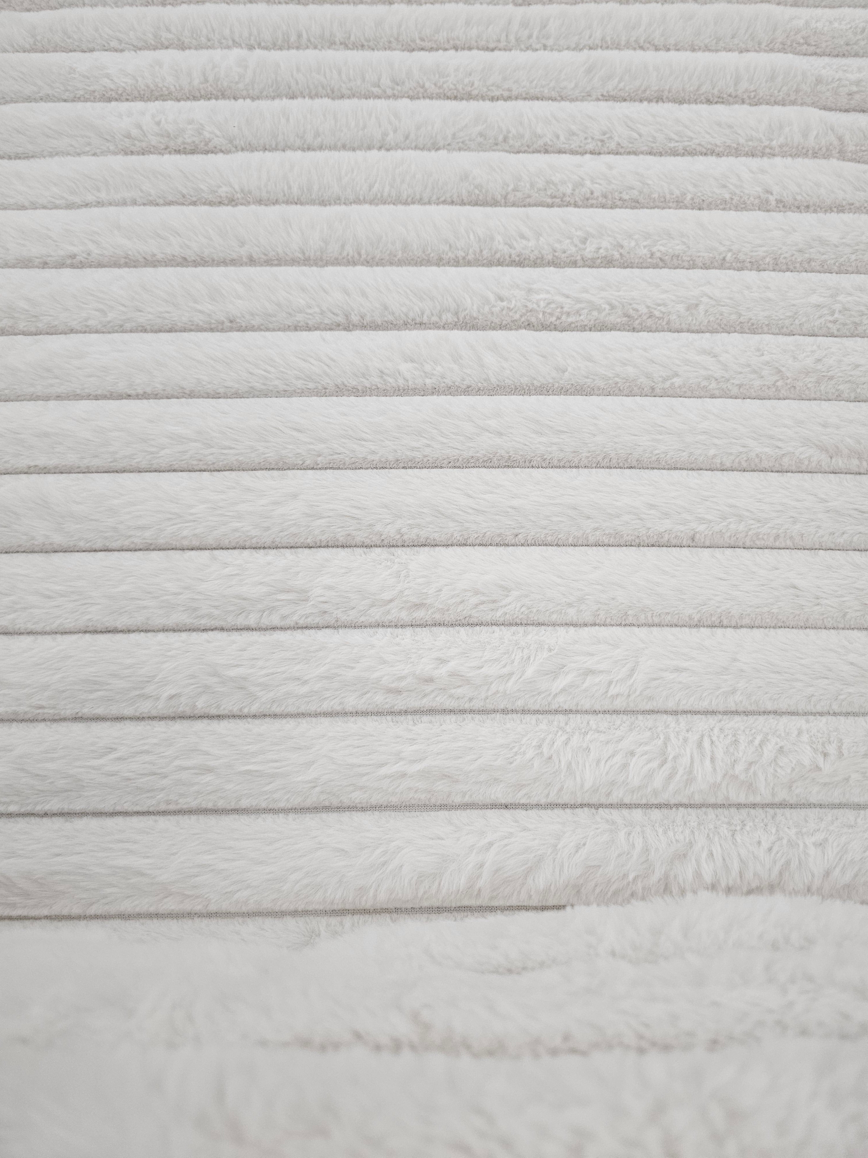 Cozy Cuddler Lounge Chaise - Dream Decor