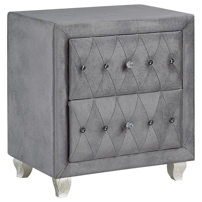 Deanna Upholstered Tufted Bedroom Set Gray