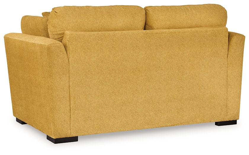 Keerwick Loveseat - Dream Decor