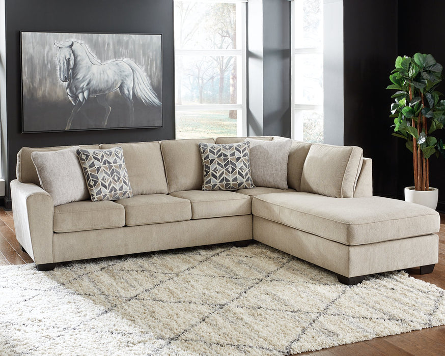 Decelle Living Room Set