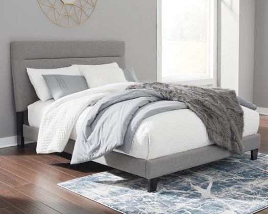 Adelloni Upholstered Bed - Dream Decor