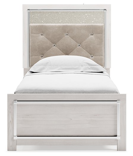 Altyra Upholstered Bed