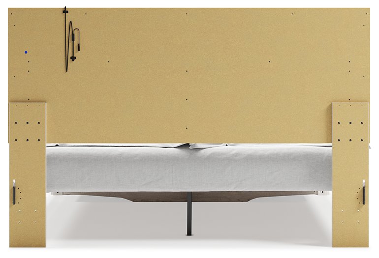 Altyra Upholstered Bed