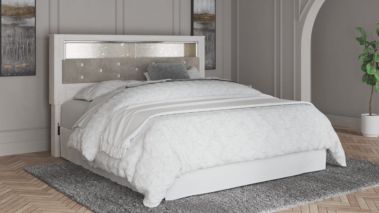 Altyra Upholstered Bed