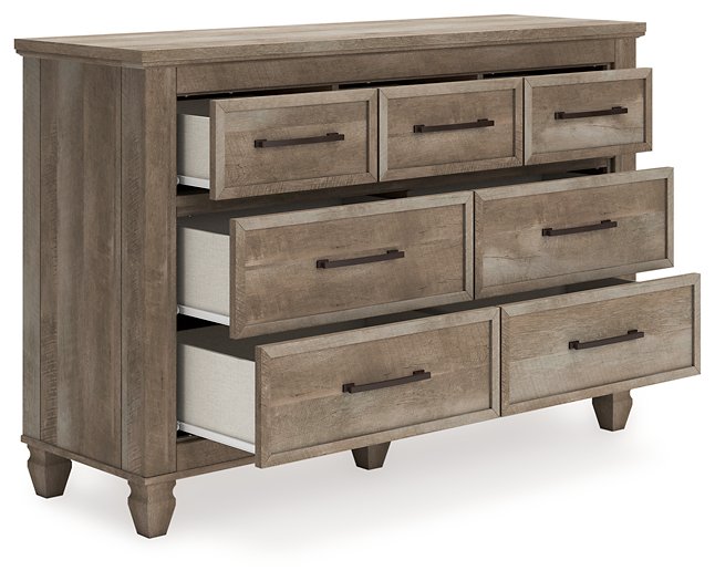 Yarbeck Dresser