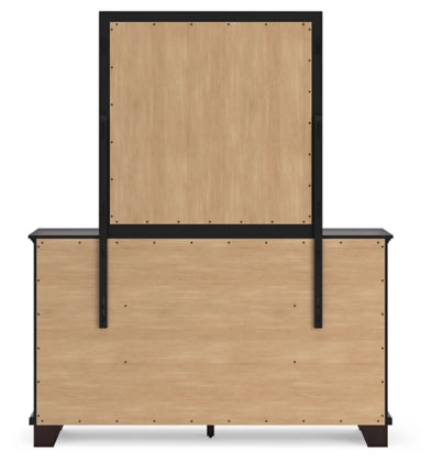 Covetown Dresser