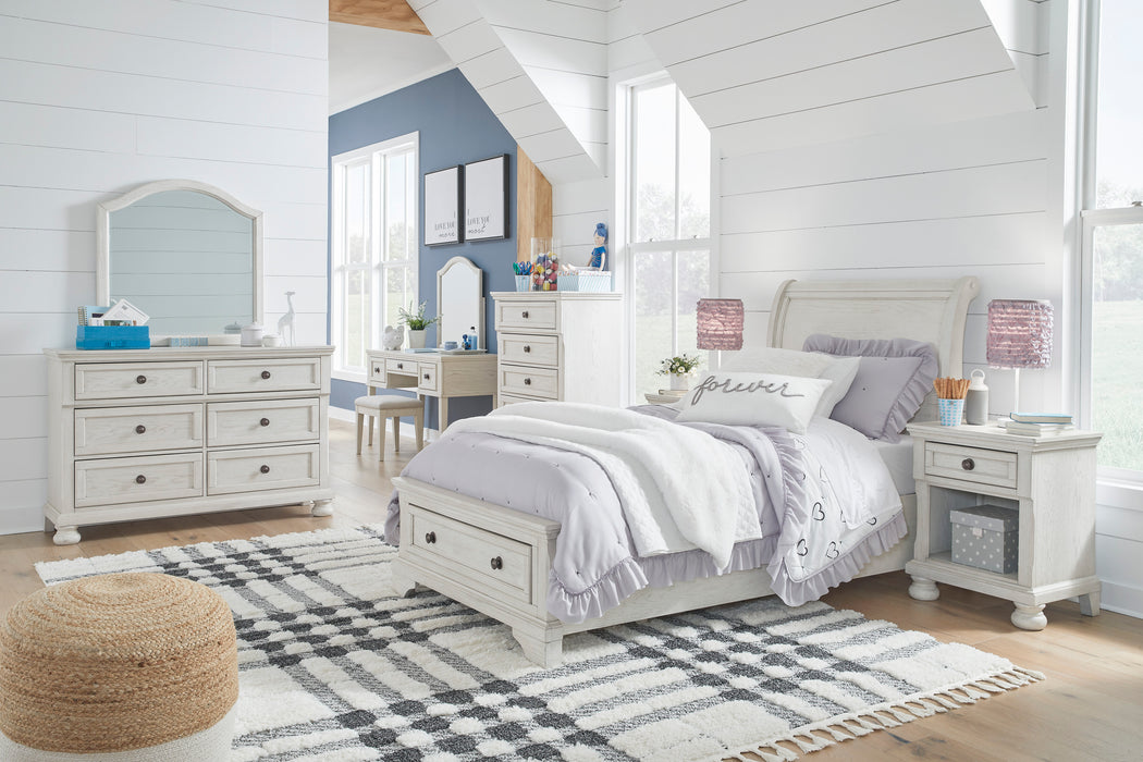 Robbinsdale Youth Bedroom Set