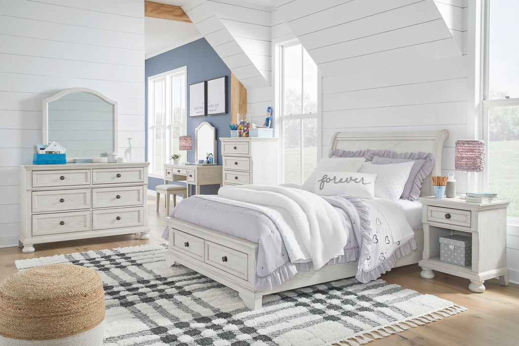 Robbinsdale Youth Bedroom Set