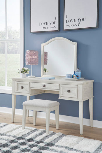 Robbinsdale Mirrored Vanity with Bench - Dream Decor