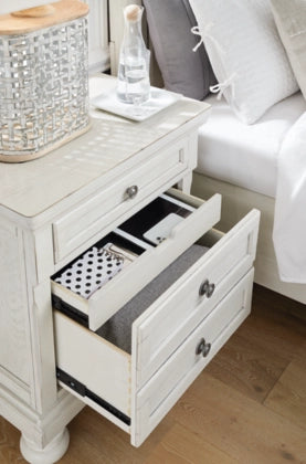 Robbinsdale Nightstand - Dream Decor