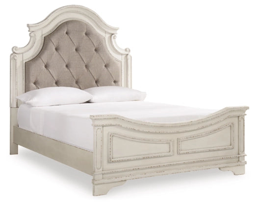 Realyn Upholstered Bed - Dream Decor