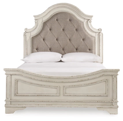 Realyn Upholstered Bed - Dream Decor