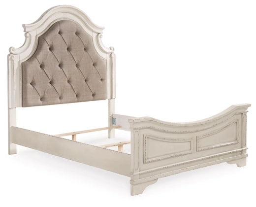 Realyn Upholstered Bed - Dream Decor
