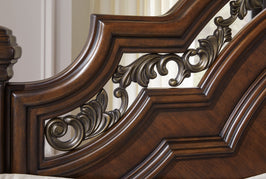Lavinton Platform Bed