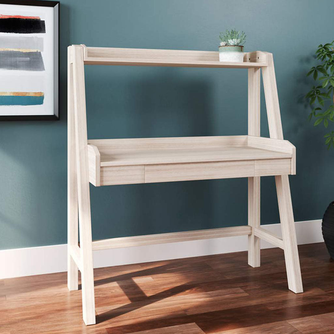 Blariden Desk with Hutch