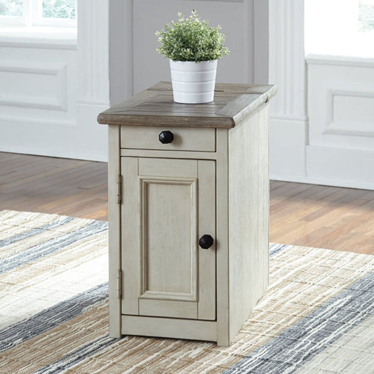 Bolanburg Chairside End Table with USB Ports & Outlets