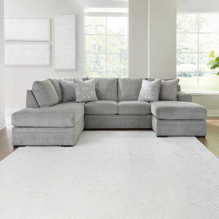 Casselbury Sectional with Chaise