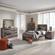 Derekson Bedroom Set