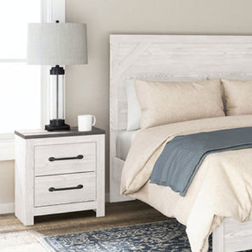 Gerridan Nightstand - Dream Decor