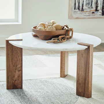 Isanti Coffee Table - Dream Decor