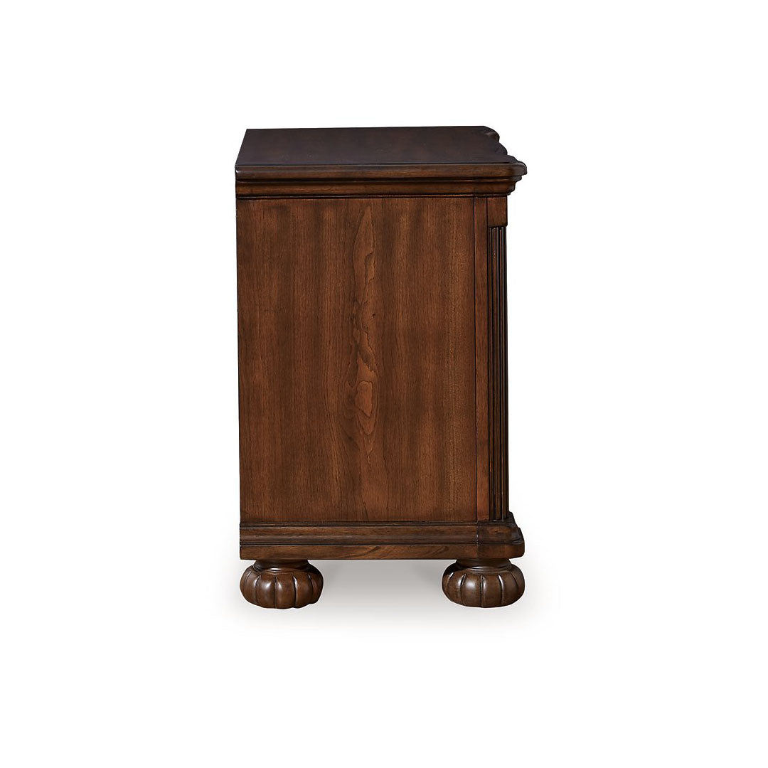 Lavinton Nightstand