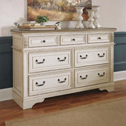 Realyn Dresser