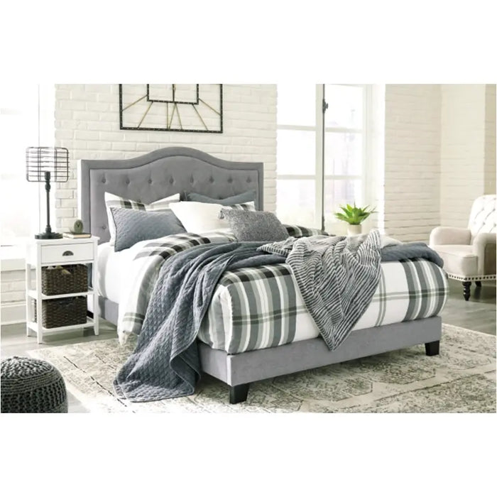 Jerary Queen Upholstered Bed