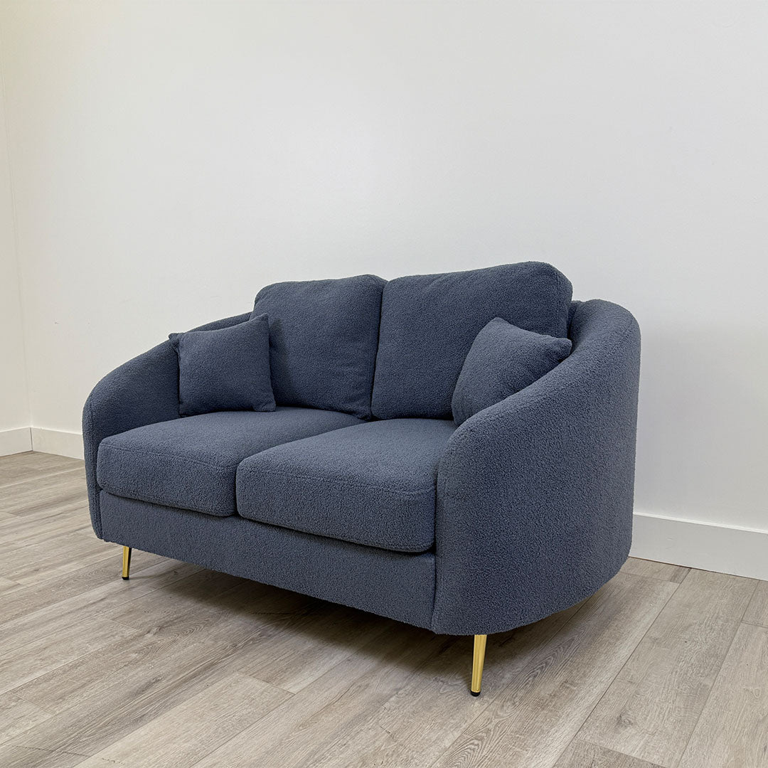 Formosa Loveseat