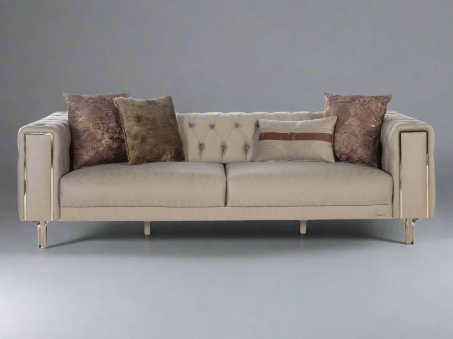 Montego Loveseat